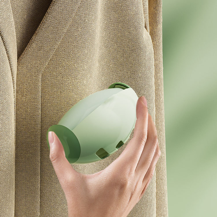 🎁 Washable Lint Roller: Powerful Adhesion for Pet Hair & Dust Removal 🌸