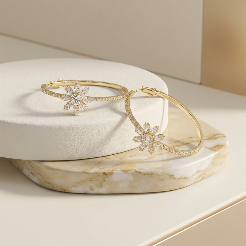 📢📢39% OFF !! ⏰Elegant Snowflake Zircon Hoop Earrings