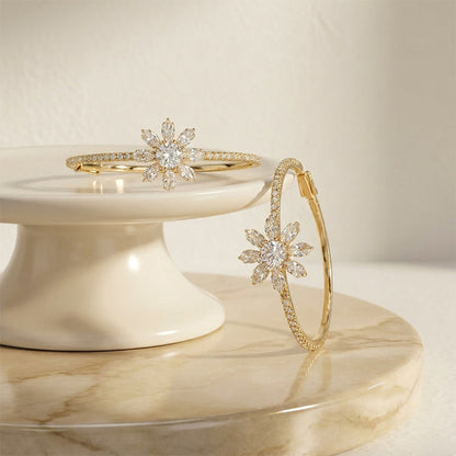 📢📢39% OFF !! ⏰Elegant Snowflake Zircon Hoop Earrings